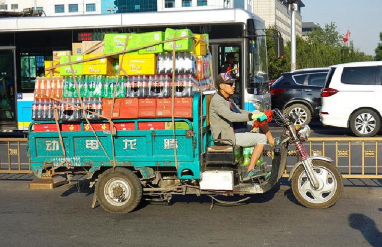 电动三轮车怎么才能上牌？行内人：满足3个条件，车主尽早去办理