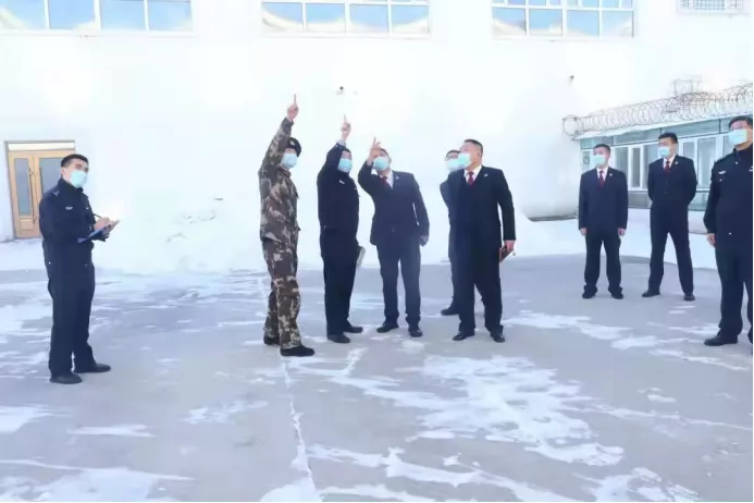 人民检察院到底是干什么的呢？检察院职能介绍之：“刑事执行检察和司法工作人员相关职务犯罪侦查”