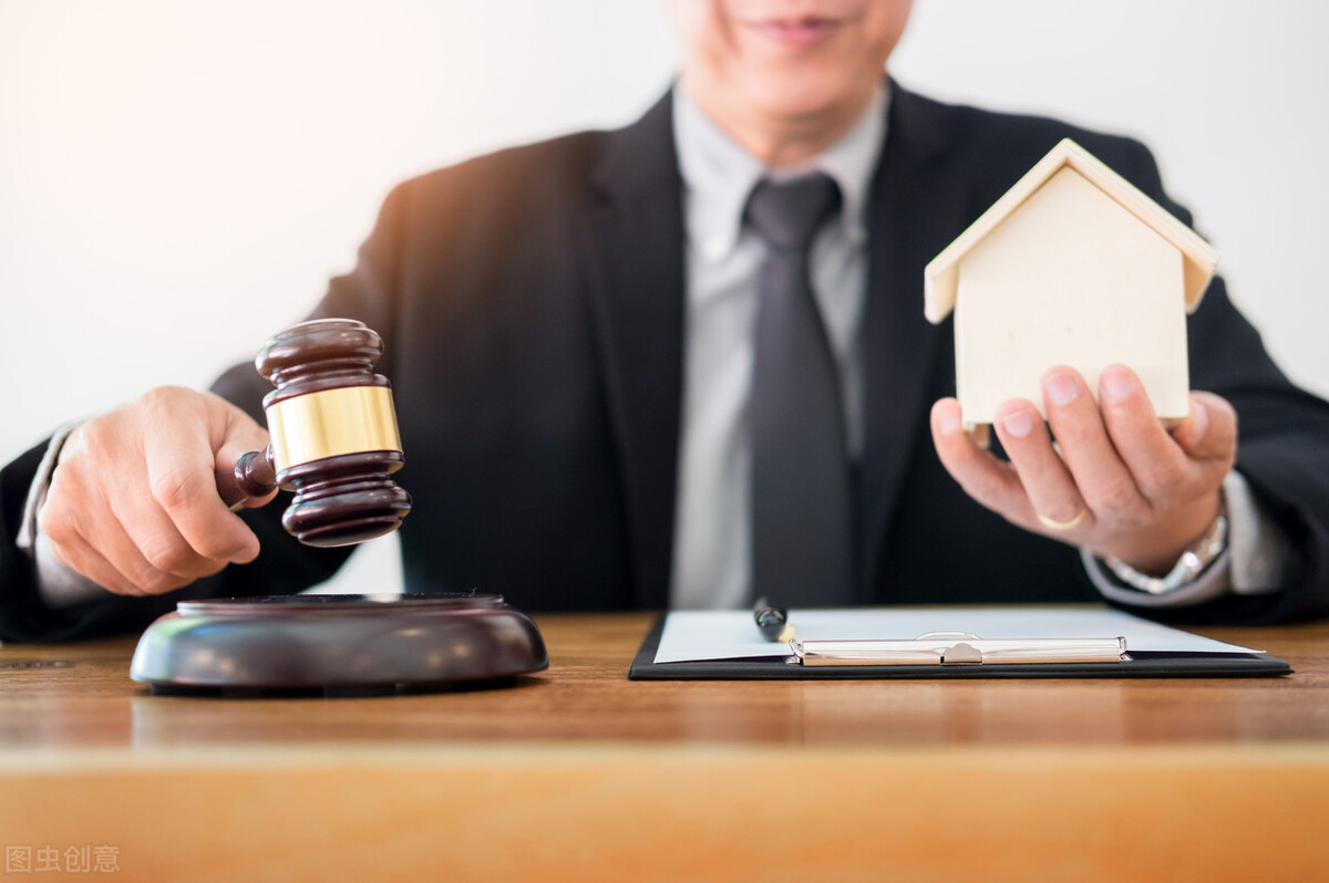 交通肇事罪，请律师一般多少钱？