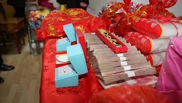 结婚的“彩礼”和“嫁妆”算不算“夫妻共同财产”?