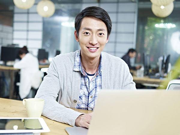 2022春节加班工资怎么算?权威解答来了