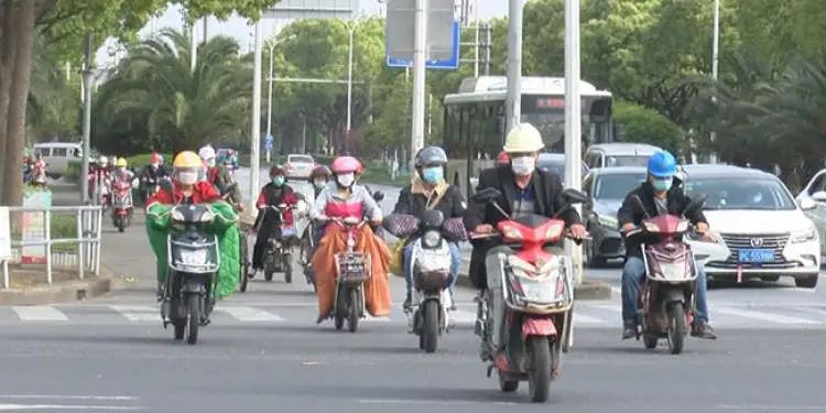 公安部明确了！不戴头盔处罚仅限于摩托车！但是……