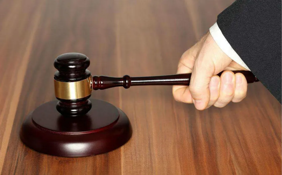 生病期间被公司辞退员工怎么赔偿？