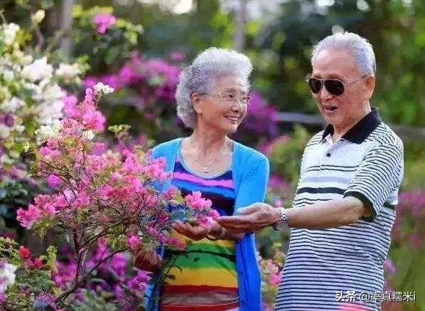 4年后就要退休了，单位却突然拿60万来买断工龄，是否该同意？