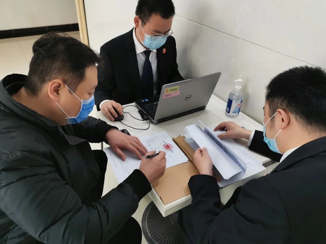 被限高失信人员居然能买到高铁票?严惩