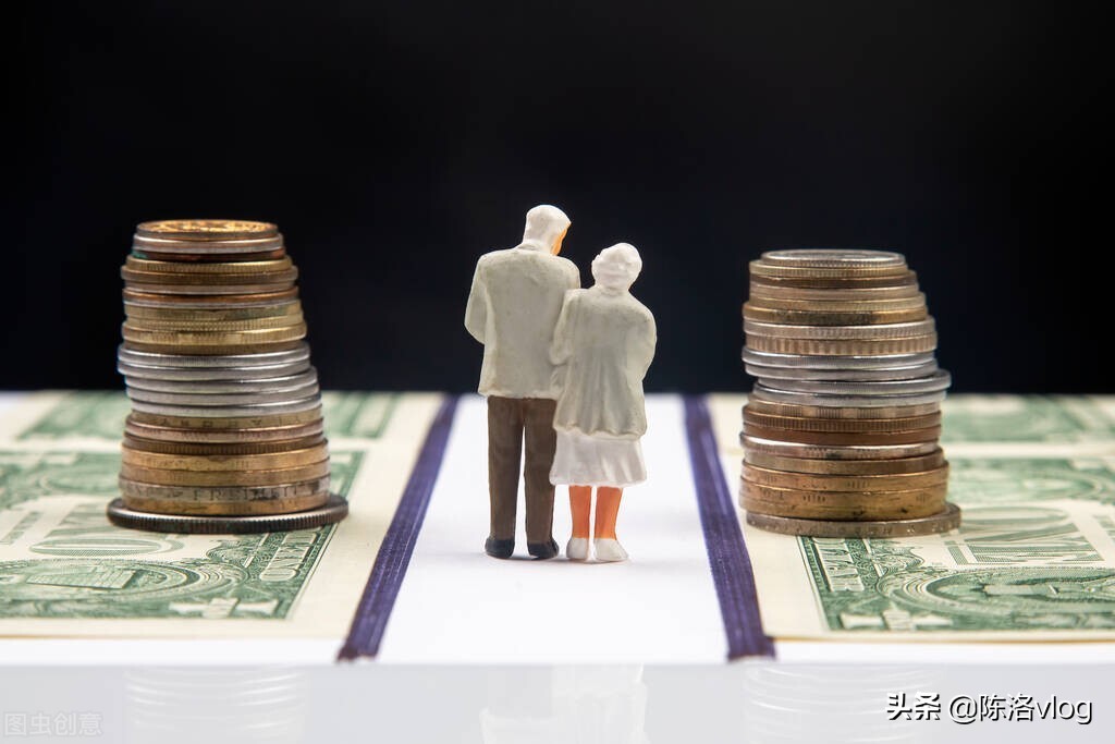2022年养老金即将调整上涨，高龄倾斜调整降至65周岁？是真的吗？
