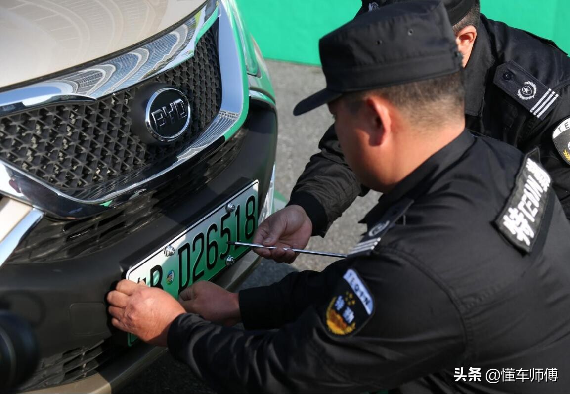 临时牌照能上高速公路吗?答案是肯定的,但是下高速是有讲究的