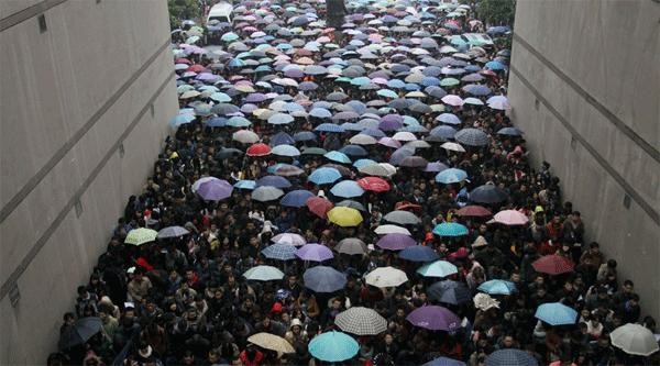 百年瞬间丨中央国家机关首次招考公务员