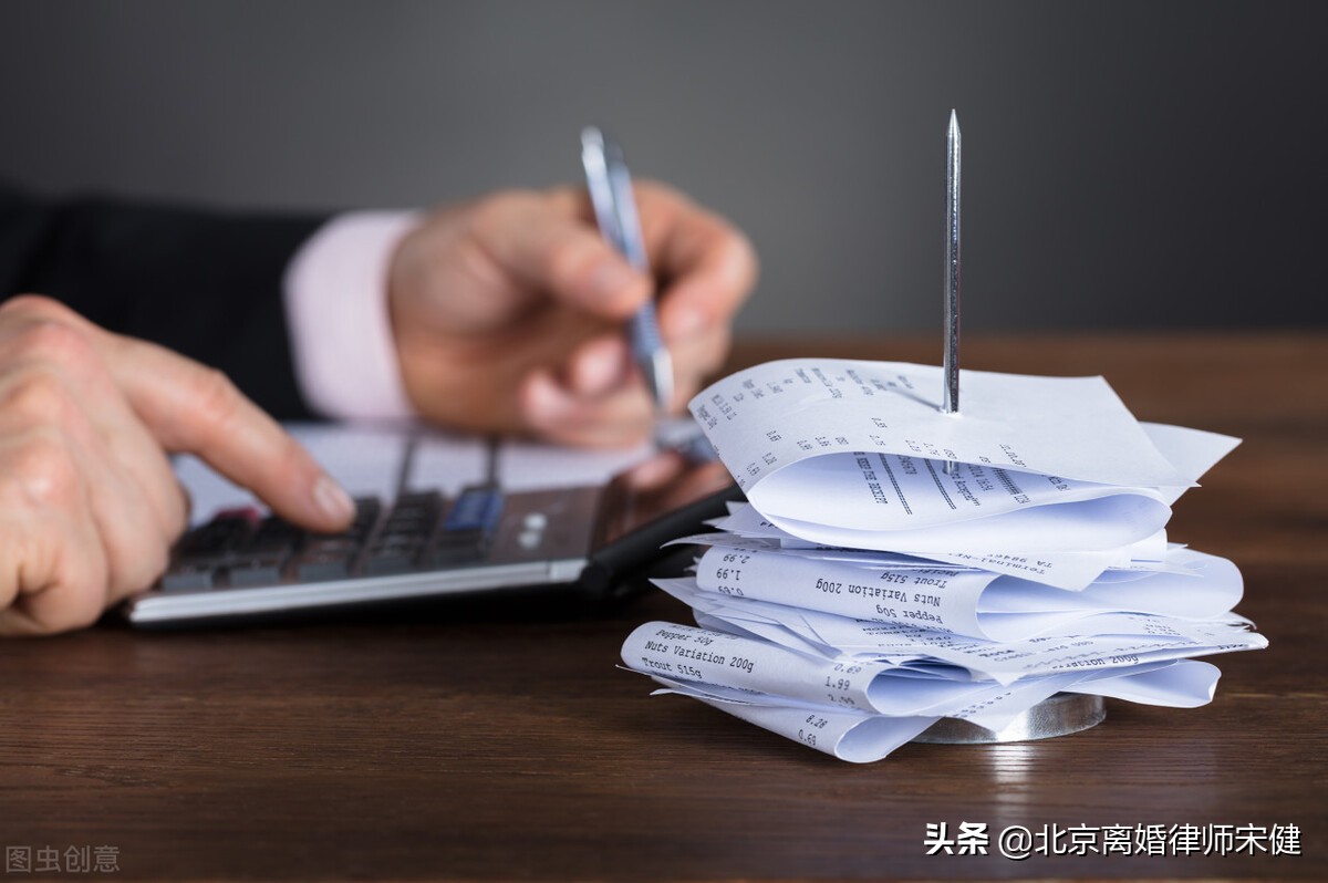 离婚案件需要向法院交纳多少诉讼费？