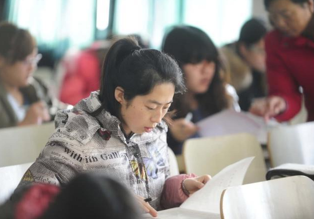 考上公务员后想辞职？相关规定指出，这4类情况的公务员不得辞职