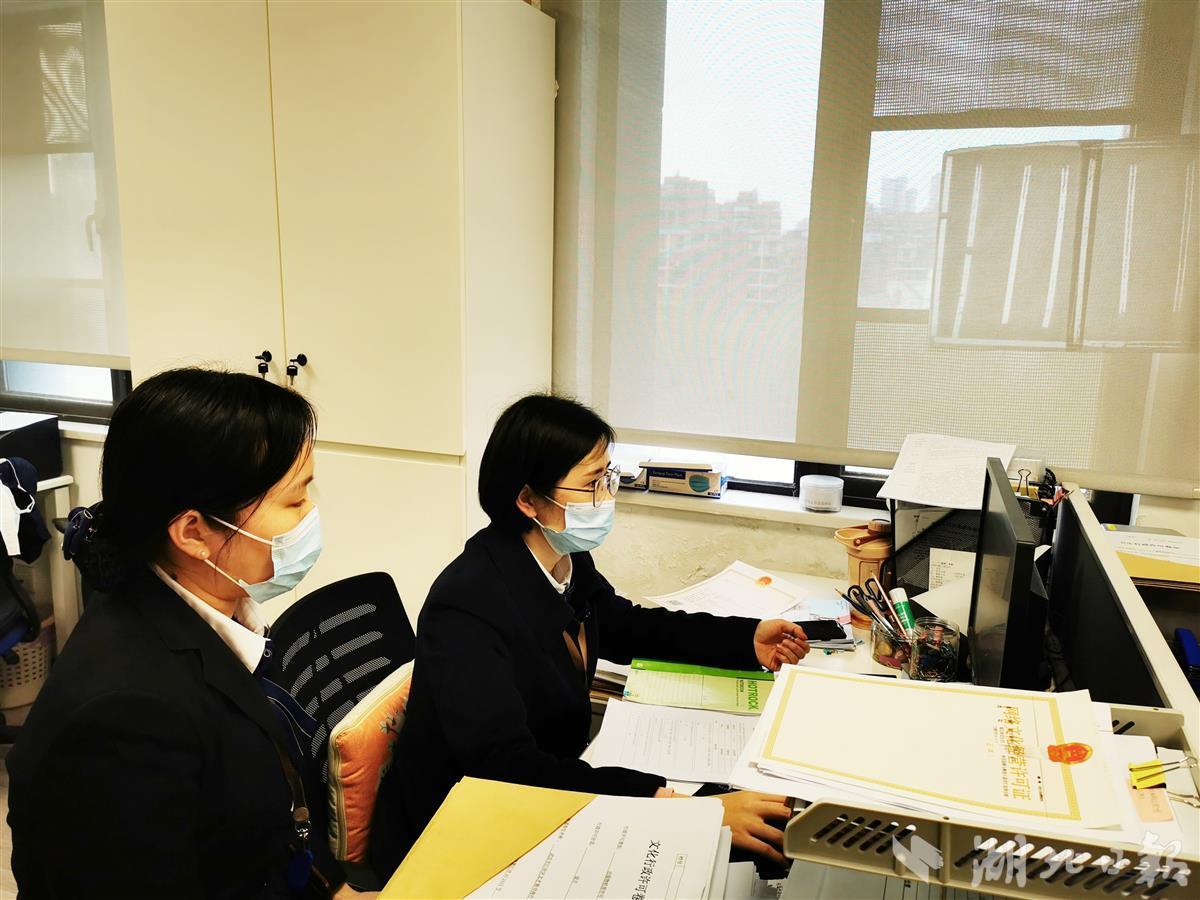“以前办网咖需要分别办四张证,如今‘一证准营’”