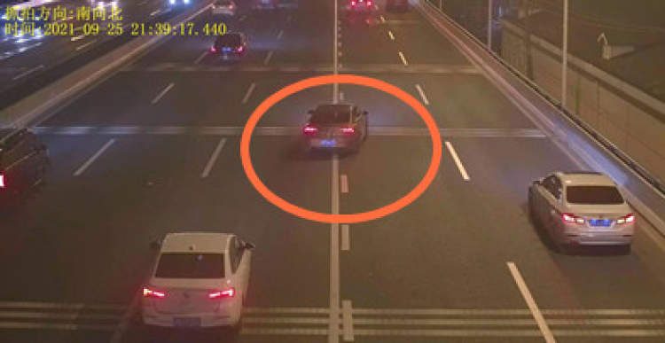上海交警研发应用“无光电子警察”，已抓拍160余起交通违法
