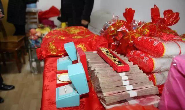 结婚彩礼和嫁妆属于夫妻共同财产还是个人财产?