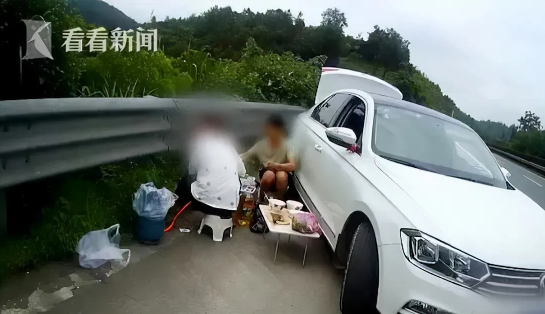 什么情况下占用高速应急车道不违法？