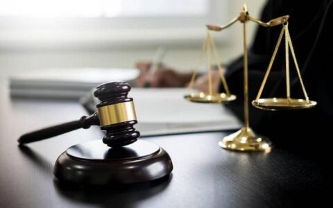 二房东”私自将房屋改群租，被查后寻衅滋事被判刑