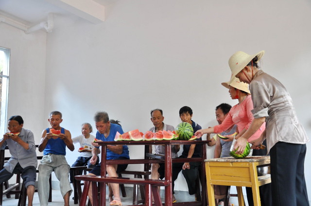 酷夏来临,职工6月份的工资将发放防暑降温费,各地标准是多少?