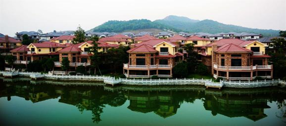 调查笔录未签字，限期拆除决定被撤销