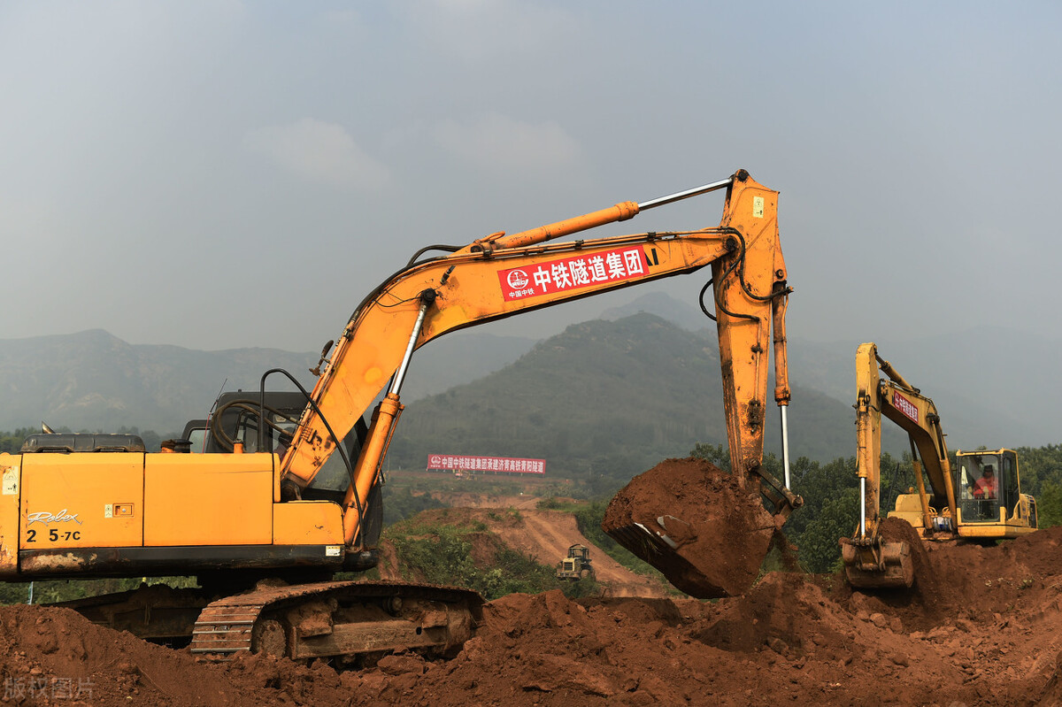 公路和铁路项目征地拆迁如何补偿？