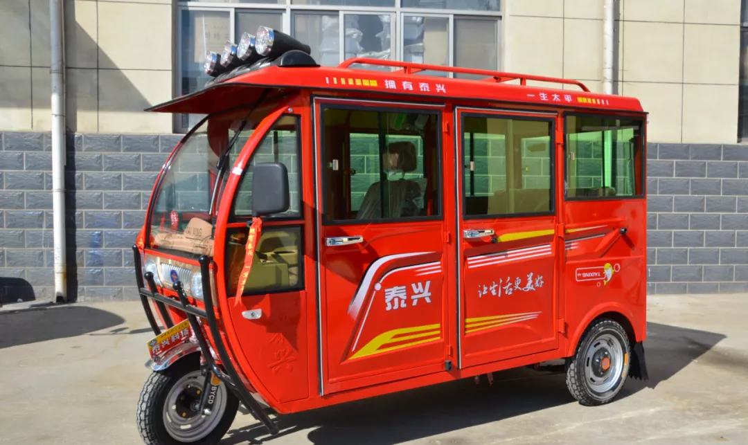 电动车、三轮车载人有什么标准?按照标准载人,上路才能不被罚