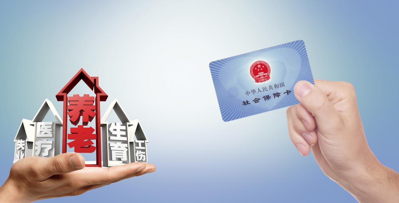 公司压一个月工资？违法