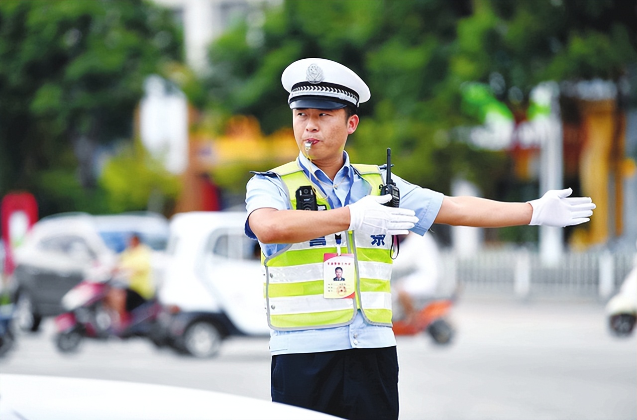 准驾不符扣分改变，C1驾照不能驾驶4种车型，包括电摩、电轻摩