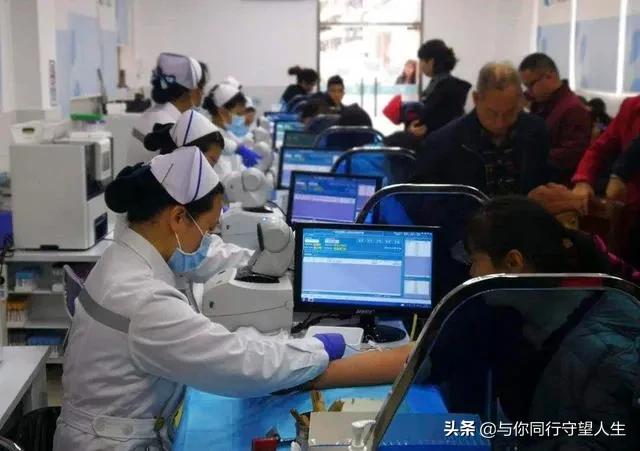 2022年医保制度迎来新改，个人账户全部取消？卡内余额咋处理？