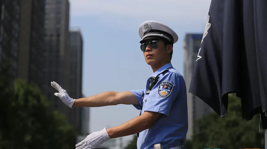 公安民警规范用语及行为标准指引（收藏）