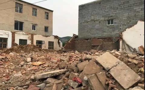 拆迁补偿一直没有协商成功时，征收双方应当如何做？