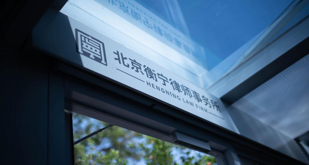职务犯罪中，什么是索贿，与受贿有何区别？