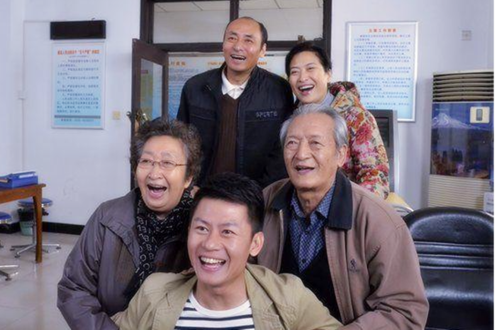 当代女性择偶又出新标准：可以没房没车，但“三无父母”不能嫁
