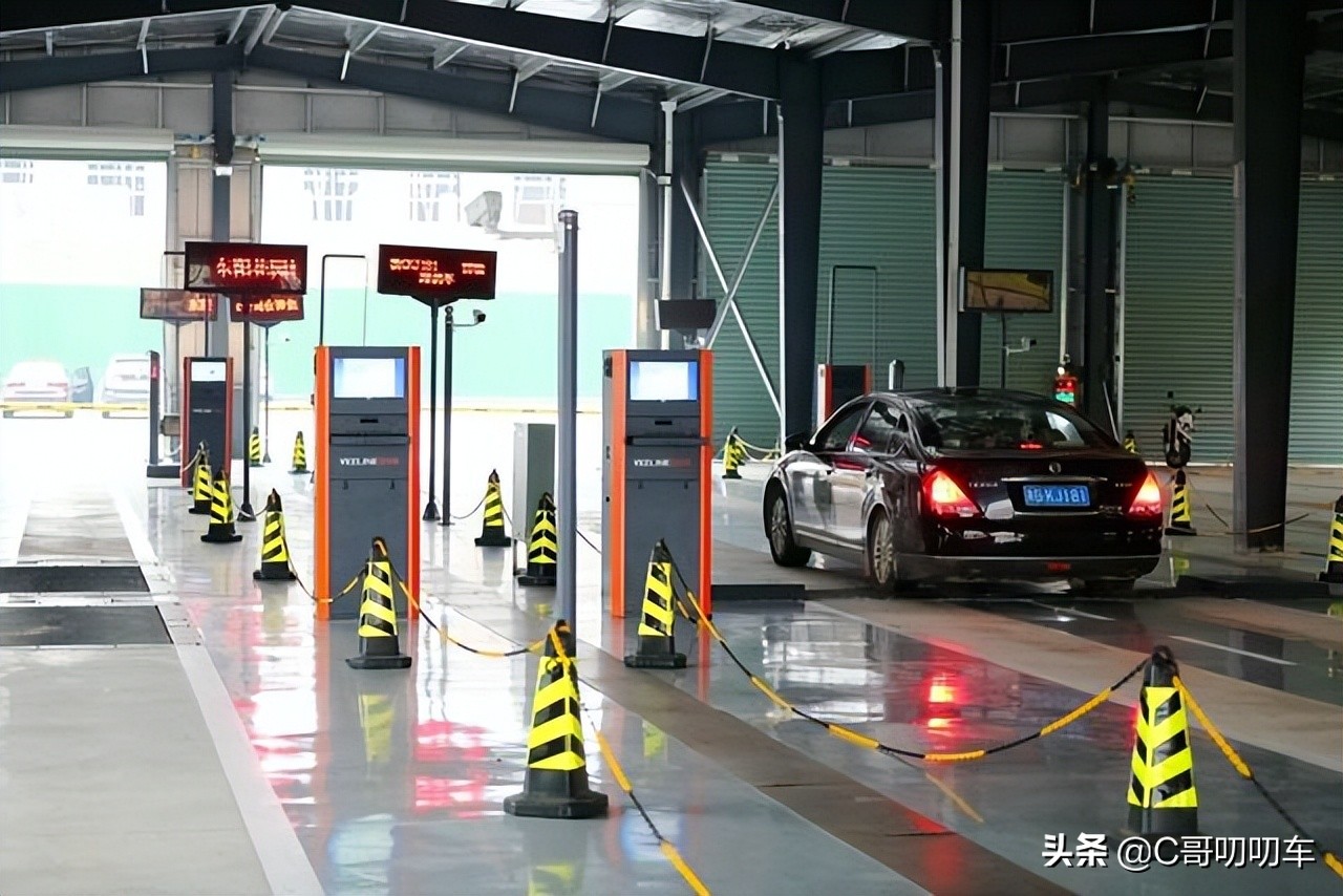 汽车年审迎来“2取消、1增加”新规，车主：早就该这样了