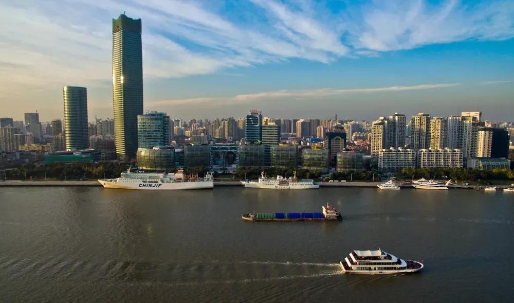 因为发了2,590元上海最低工资，员工慌了