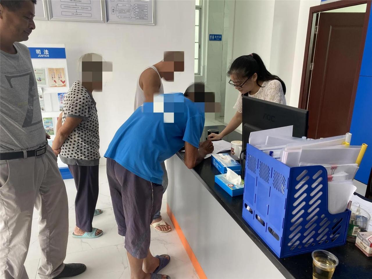 被法院判处缓刑，缓刑到底是什么？是不是就能逍遥法外了呢？