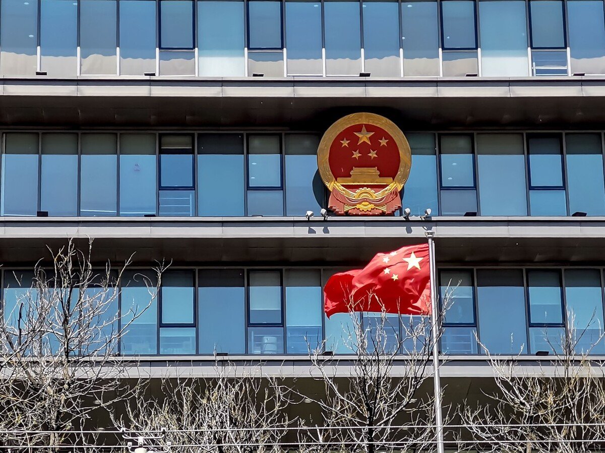 股民索赔诉讼请律师要花多少钱？