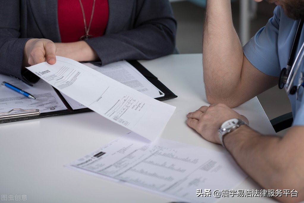 法院传票!收到法院传票不出庭有什么后果?传票送不到能开庭吗?