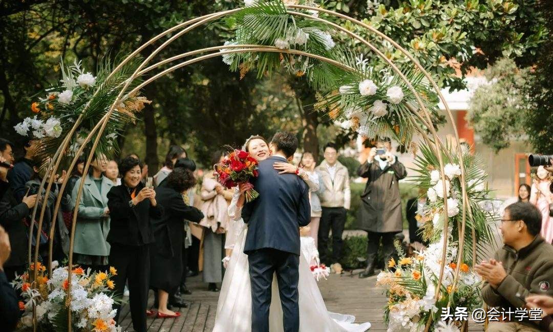没结婚的恭喜了,2022婚假延长,最长可休30天