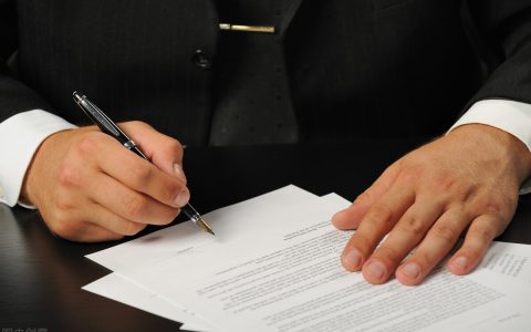 履约担保是什么、有哪些形式？该不该收履约保证金