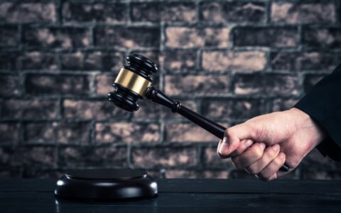 重庆律师辩护 聚众斗殴罪构成要件