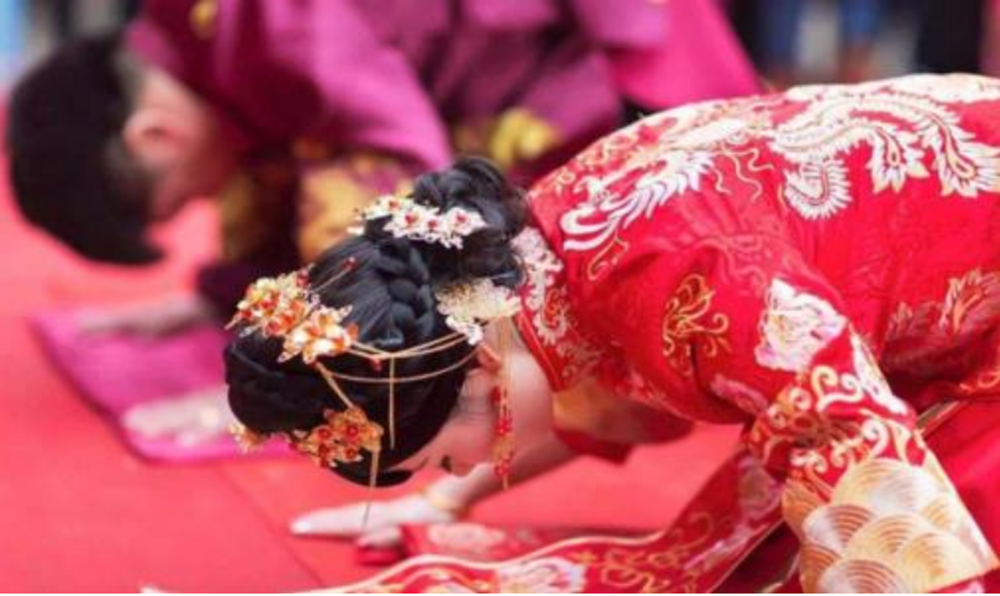 当代女性择偶又出新标准：可以没房没车，但“三无父母”不能嫁