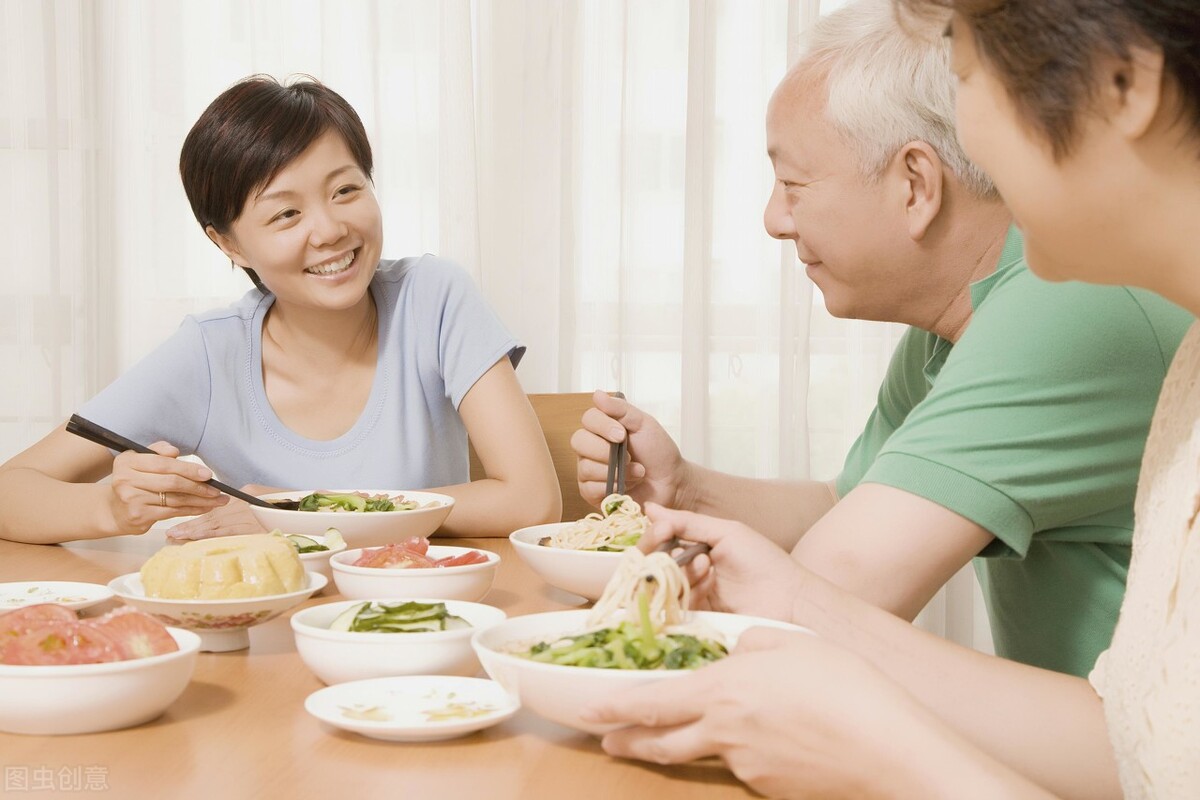 2022年，有独生子女证的家庭恭喜了，补贴最高领48000