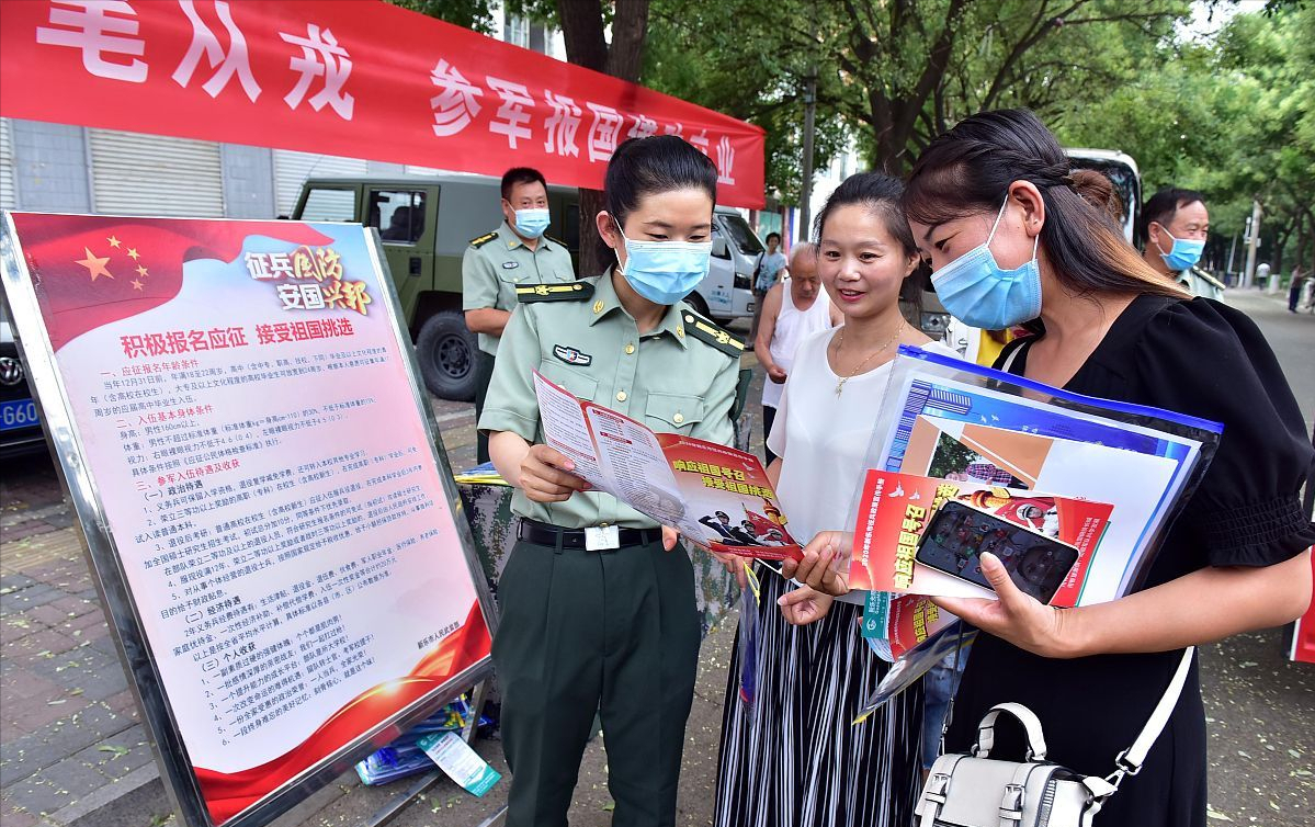2022年女兵征兵报名正式开启,当兵条件和流程最好提前了解