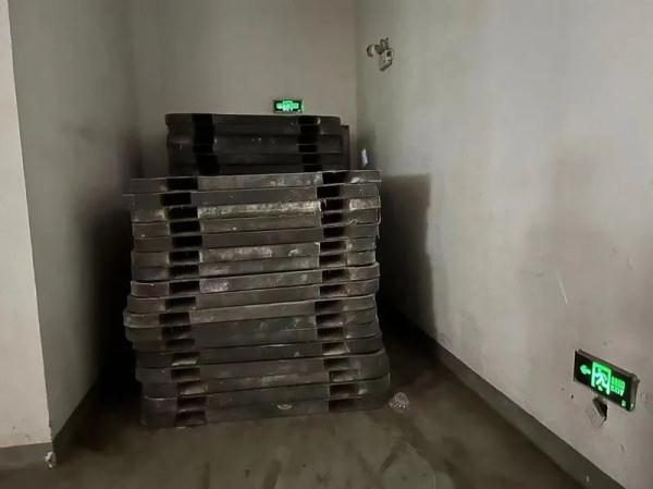 堵塞安全出口?罚