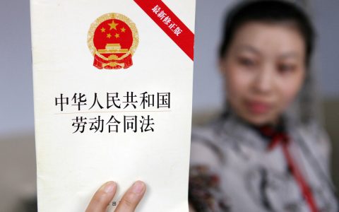 用人单位违法解除劳动合同，劳动者可以得到哪些赔偿？