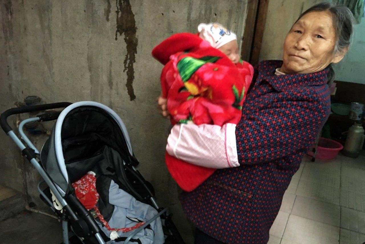 生二胎的家庭有福了,国家推出的四项二胎福利,能给以后省不少心
