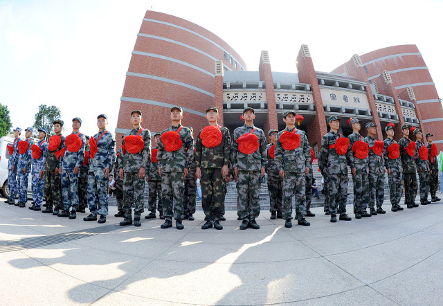 拒服兵役会受到哪些处罚?对自己有什么影响?