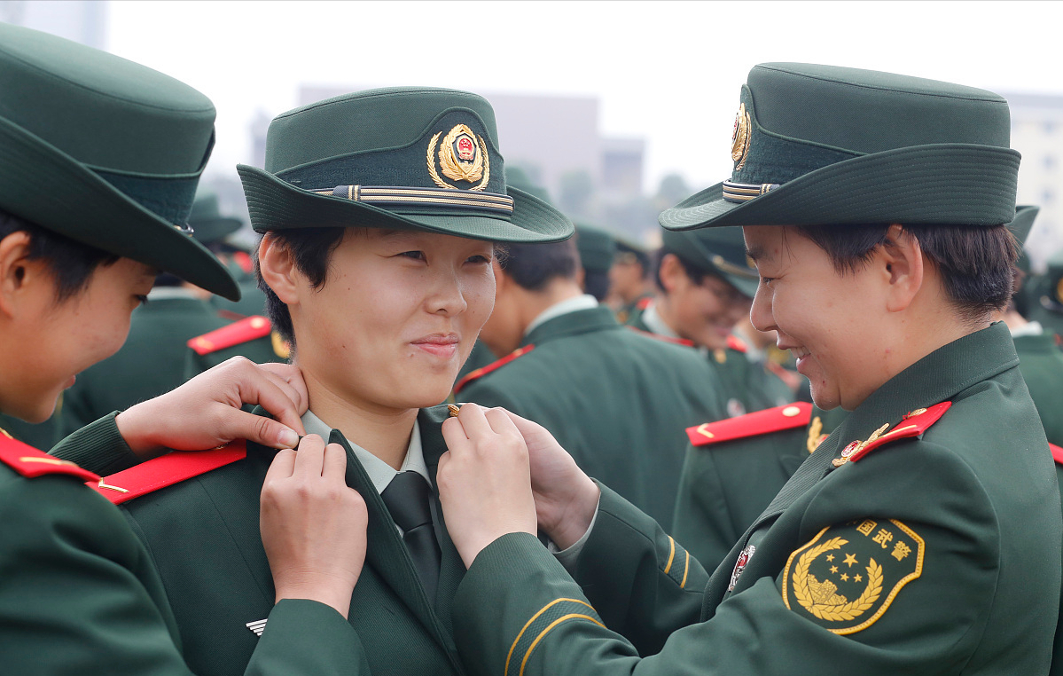 2022年女兵征兵报名正式开启,当兵条件和流程最好提前了解