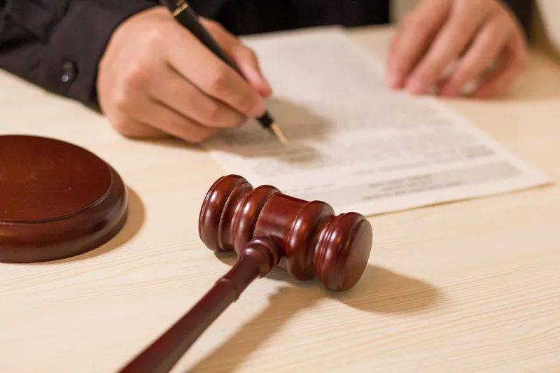 成都律师：过失以危险方法危害公共安全罪立案量刑标准（2022）