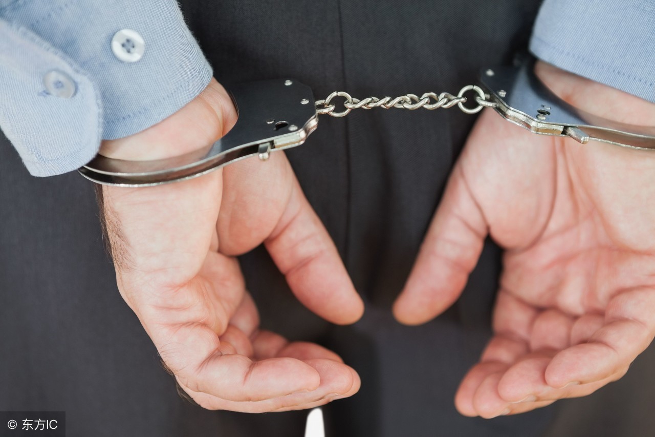 什么是徇私枉法罪？怎么样才构成？如何判刑？