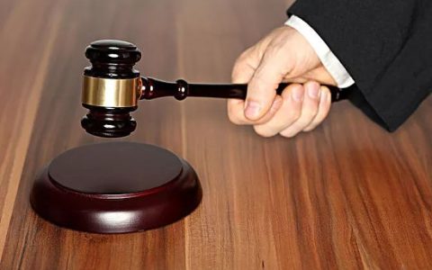 公安机关会对刑拘在逃人员批捕吗，刑拘在逃转批捕在逃什么意思？