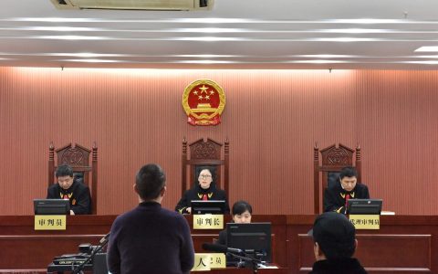 有期徒刑一年实刑和有期徒刑三年缓刑三年，哪个更重？